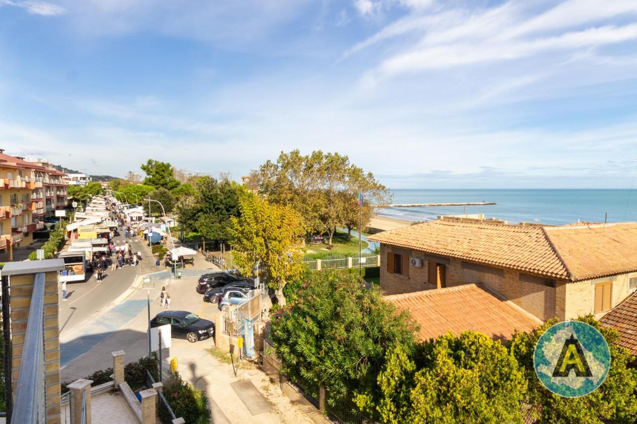 Hotel Isola Felice Silvi Paese Exterior foto